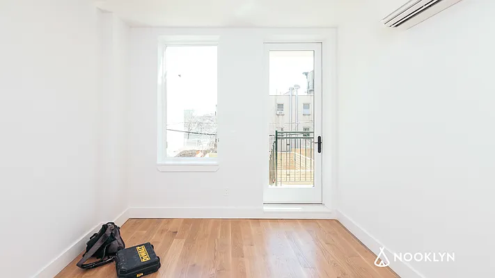Rented by Nooklyn NYC LLC | media 16