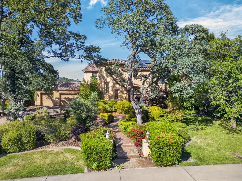 3350 Greenview Drive 5