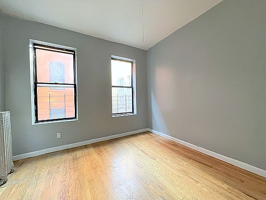 4th image of 2304 Amsterdam Ave APT 7