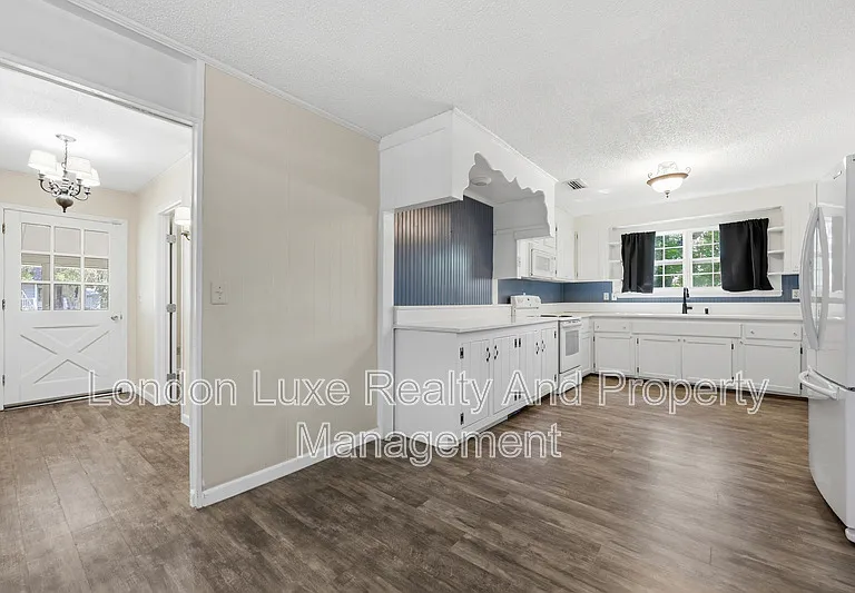 9246 Bearden Rd — Photo 20