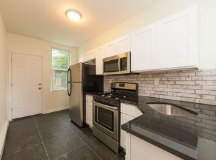 4044 10th St, Des Moines, IA 50313