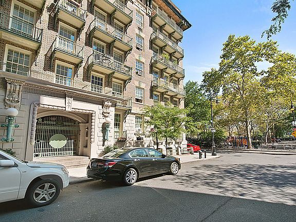 5th image of 508 E 78th St APT 1C