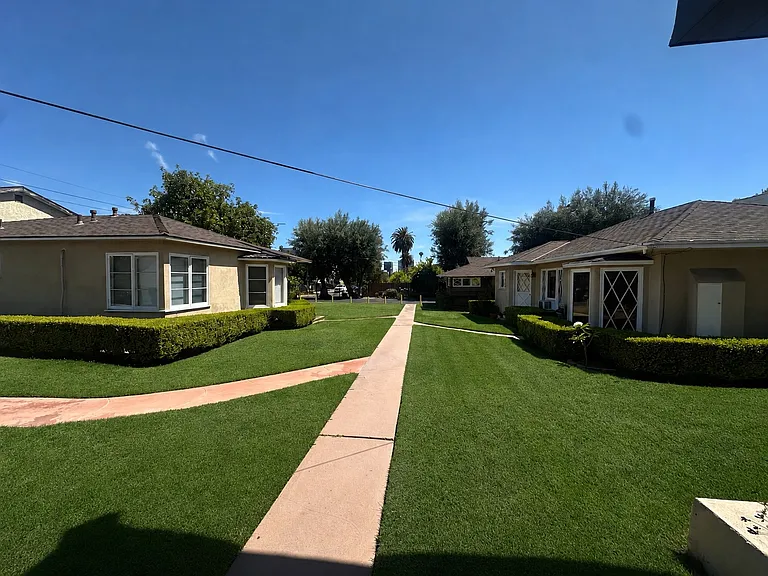131 S Harvard Blvd — Photo 8