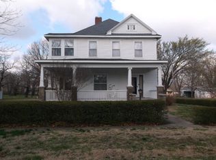 602 Oak St, Mc Cune, KS 66753