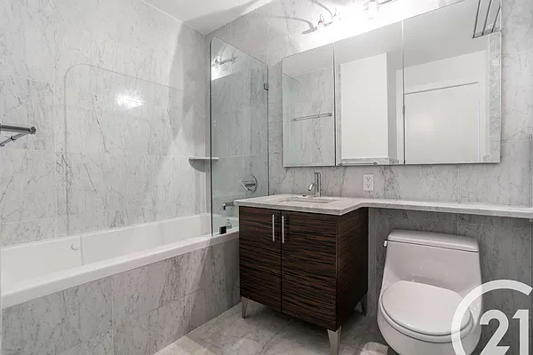 Sold by Century 21 Unique Realty | media 14