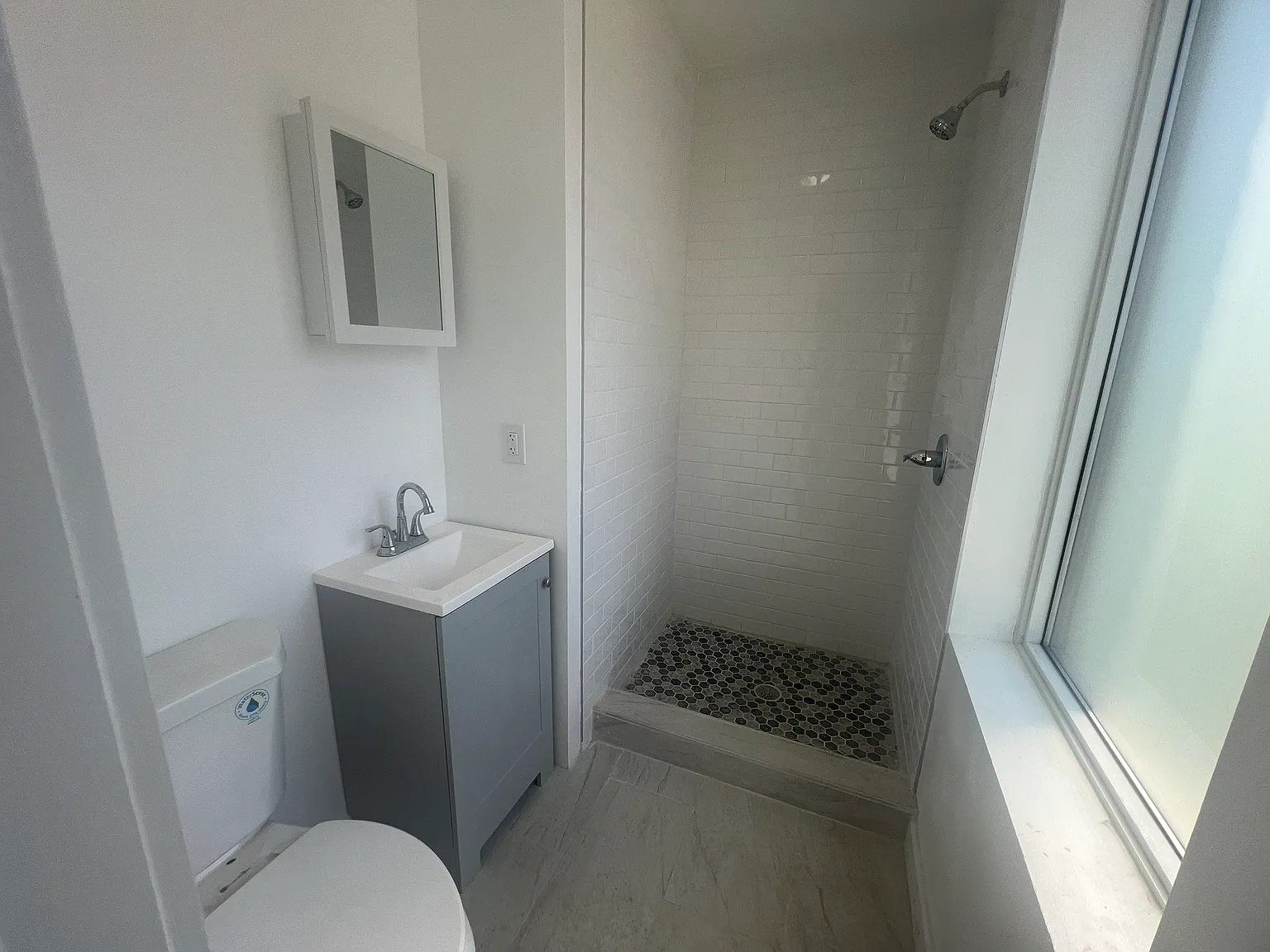 Studio, $2,604 — Photo 3