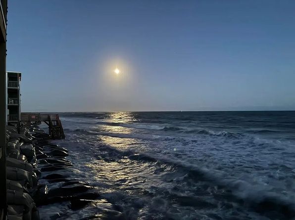 2250 New River Inlet Rd UNIT 212