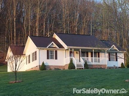 One Level Living
						:
						Beautiful one story home on 1.4 acres