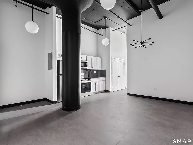475 Myrtle St #404 — Photo 3