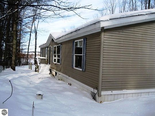 1st image of 75 Hardwood Ln SE