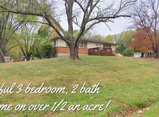 300 S County Line Rd, Windsor, MO 65360
