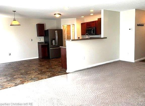 5th image of 1892 Elkton Dr