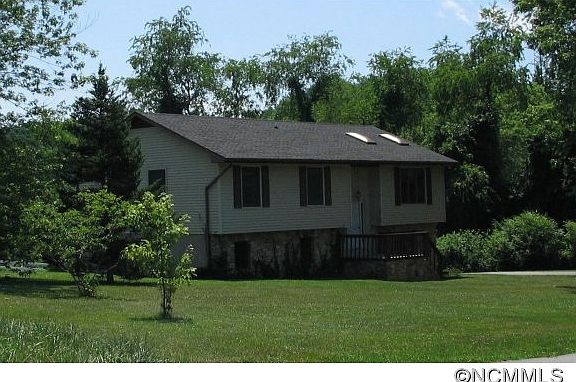 5th image of 50 Forge Valley Dr