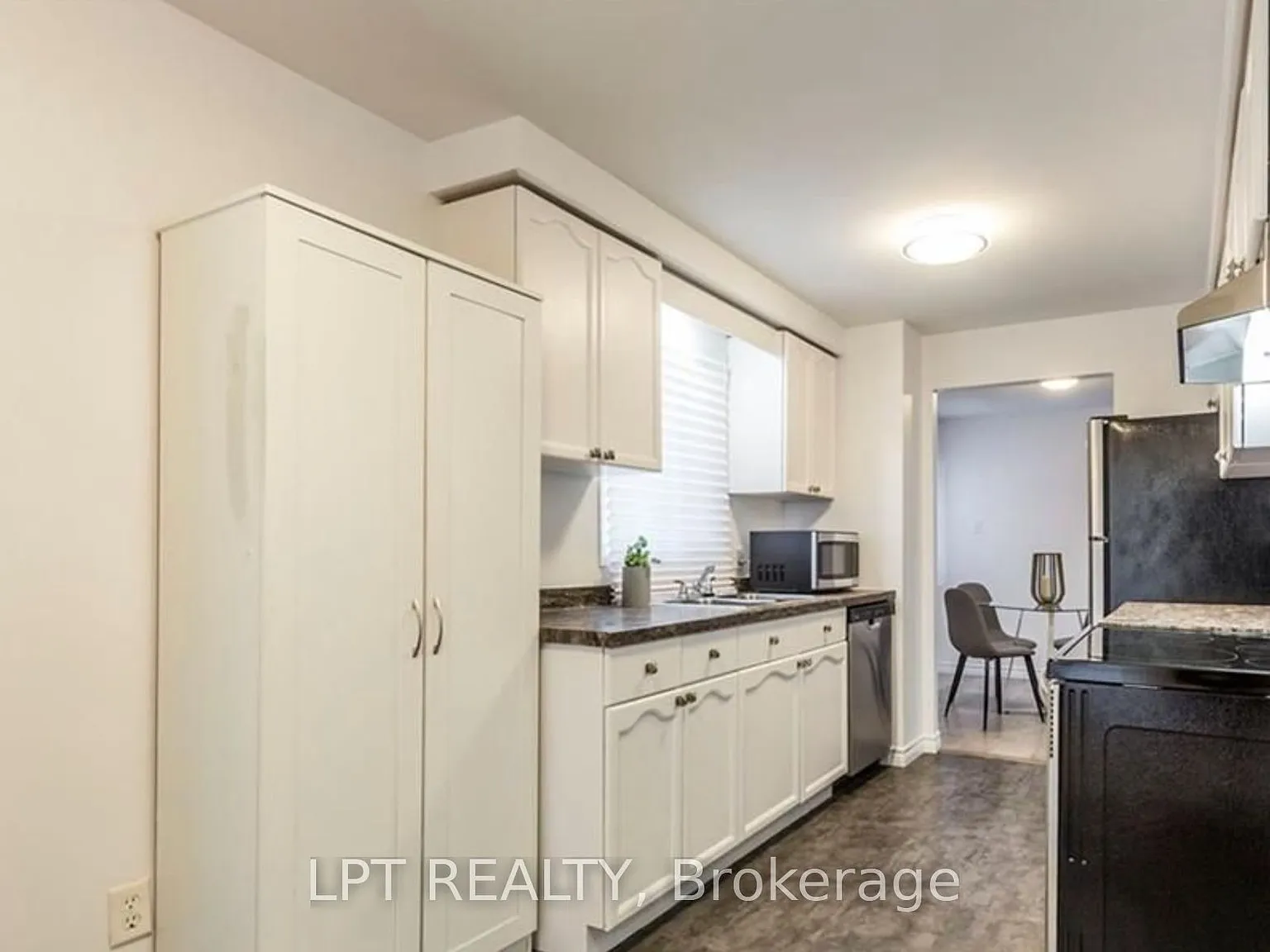3 bed, $2,250 — Photo 4