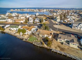 616 Conroy Ave, Toms River, NJ