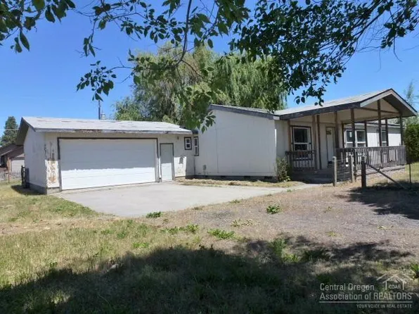 519 9th St, Metolius, OR 97741