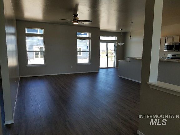 2nd image of 768 W Canyon Crest Dr