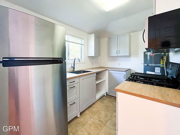 5th image of 1517 E Maple St #1/2