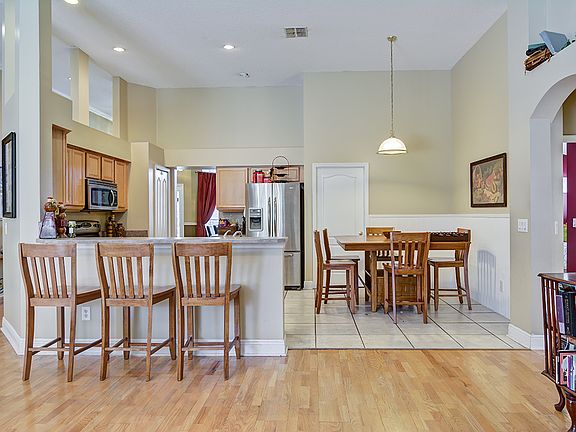 3rd image of 373 Lake Dawson Pl