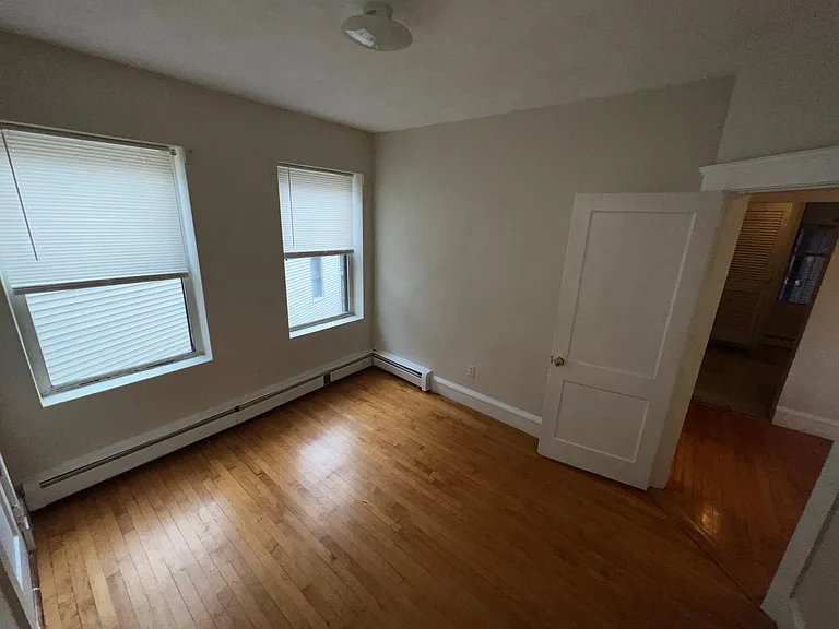 366 Centre St #4 — Photo 8