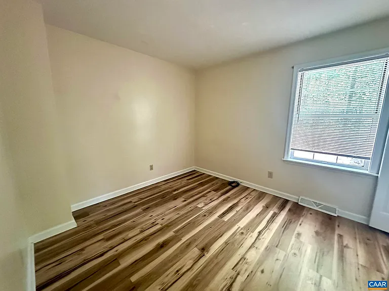 3159 Saddlebrook Ln — Photo 15