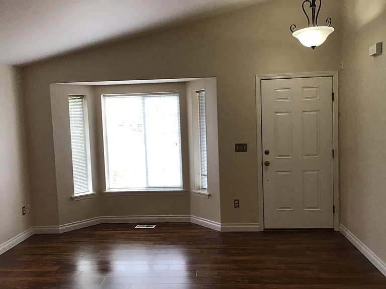 8811 161st Street Ct E — Photo 7