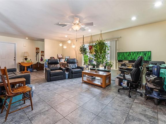 3rd image of 4609 W Lake Mead Blvd