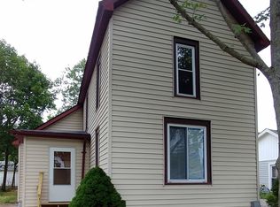 110 E Perry St, Durand, MI 48429