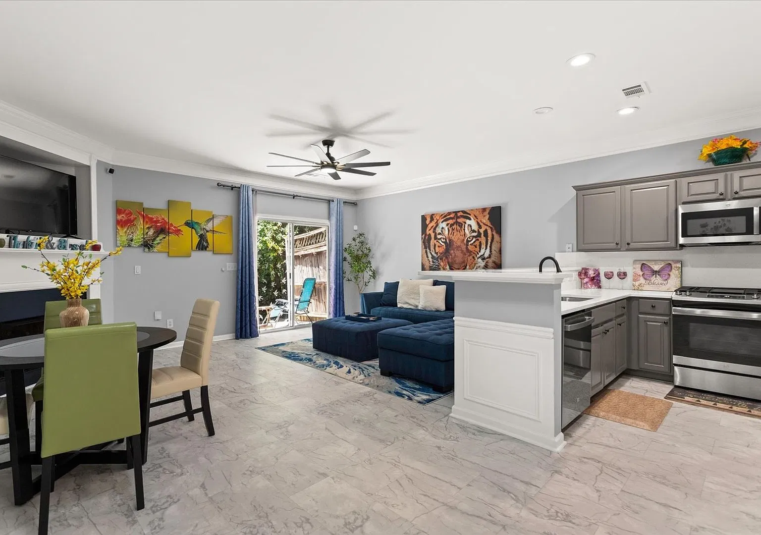 Renovated 2BR Townhome | Dual Ensuite Bedrooms — Photo 1