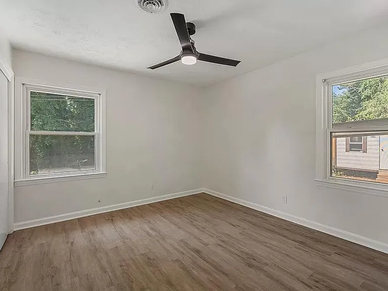 803 Lichfield Rd — Photo 13