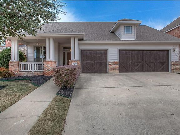 2nd image of 9805 Lacey Ln