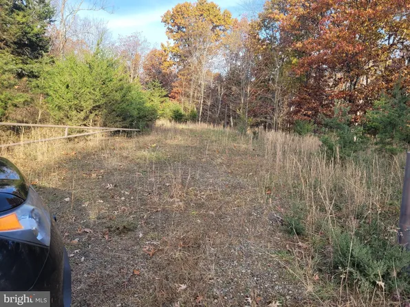 26 Cabin Run Rd, Bloomery, WV 26817