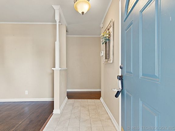 3rd image of 5327 E 28th St