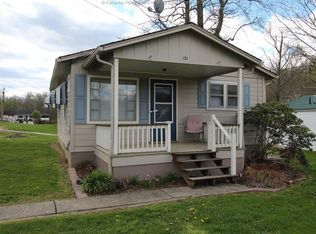 131 Valley St, Saint Albans, WV 25177