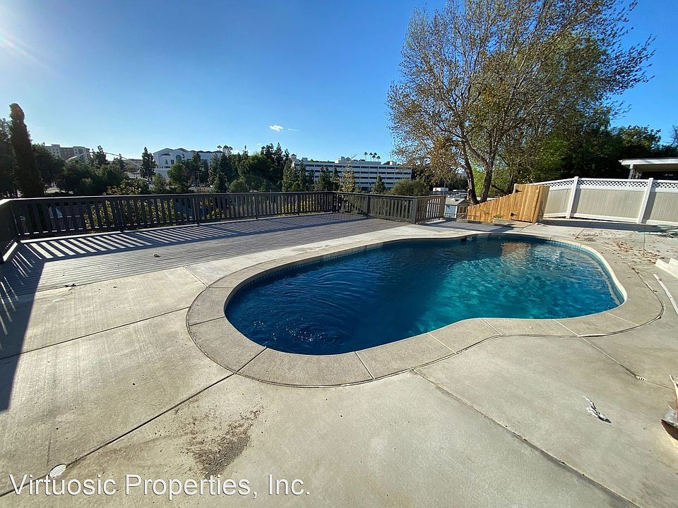 1st image of 5322-24 W Falls View Dr