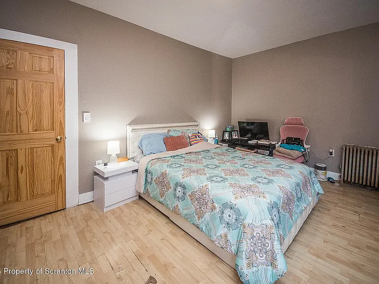 715 Prescott Ave — Photo 7