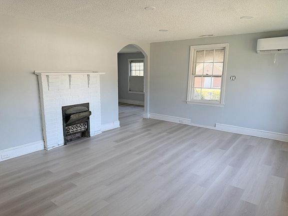 2nd image of 802 Milwee Ave
