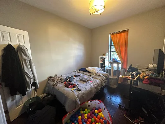 Rented by Corcoran | media 6