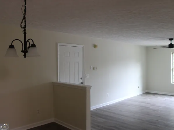 3301 Fairington Club Dr, Lithonia, GA 30038