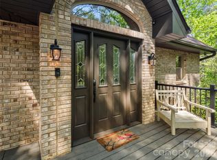 152 Eastmoor Dr, Asheville, NC 28805