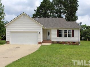 205 Pine Orchard Ct, Holly Springs, NC 27540