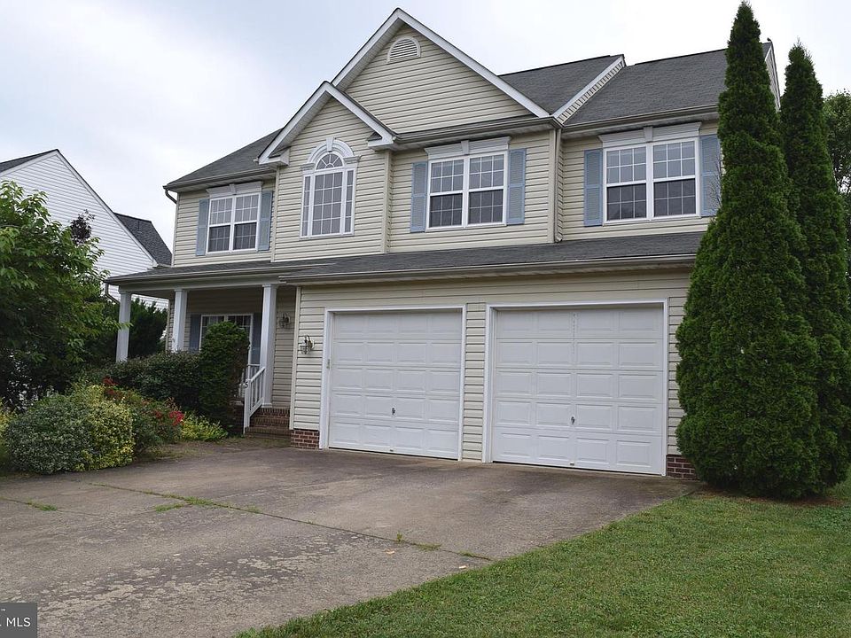 1st image of 5 River Oak Dr