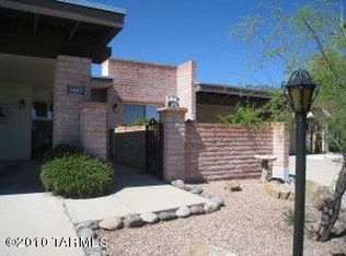 5447 N Arroyo Grande Cir, Tucson, AZ 85718