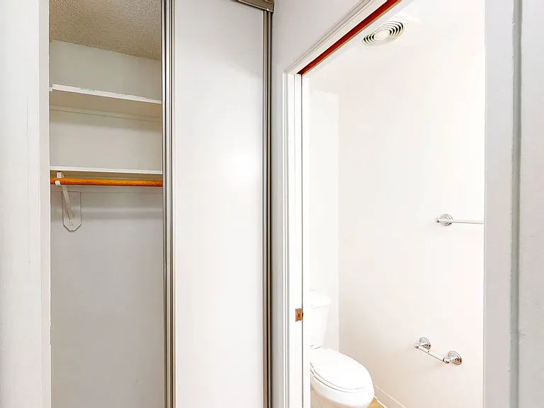 410 Alameda Del Prado #410E — Photo 12
