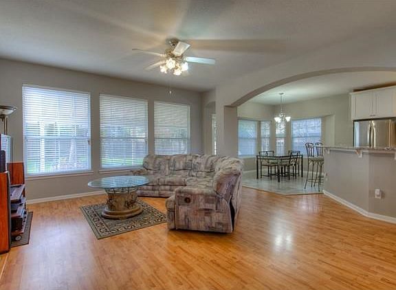 5th image of 1505 Amelia Dr