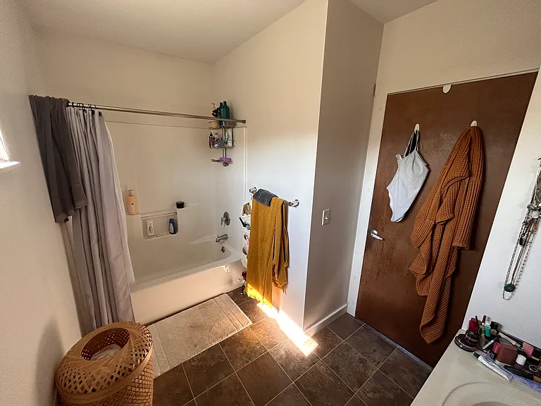 200 North St #5 — Photo 12