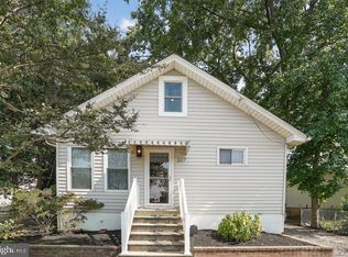 107 S Forklanding Rd, Maple Shade, NJ 08052