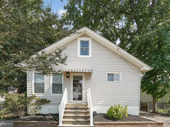 107 S Forklanding Rd, Maple Shade, NJ 08052