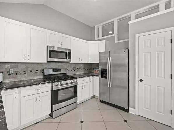10570 Willow Meadow Cir, Johns Creek, GA 30022