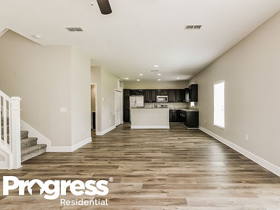 4th image of 2298 Whitley Ln